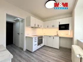 Pronájem bytu 1+1, Kladno, Sevastopolská, 32 m2