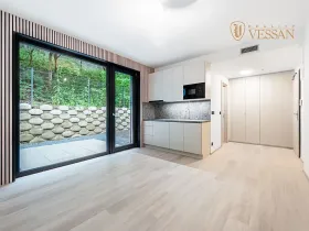 Prodej bytu 1+kk, Praha - Hlubočepy, Na Zlíchově, 25 m2