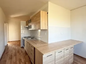 Pronájem bytu 2+1, Klášterec nad Ohří, Jana Ámose Komenského, 60 m2