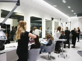 Pronájem obchodního prostoru, Praha - Karlín, 77 m2