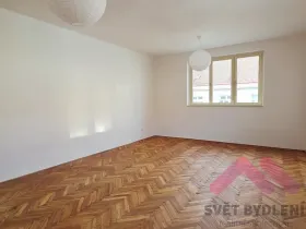 Pronájem bytu 2+1, Praha - Žižkov, Ambrožova, 80 m2