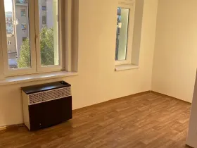 Pronájem bytu 2+kk, Praha - Vysočany, Freyova, 49 m2