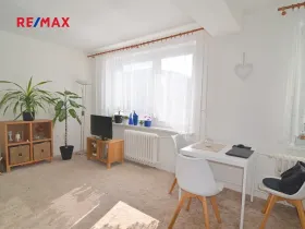 Pronájem bytu 1+kk, Praha - Zbraslav, Tunelářů, 37 m2