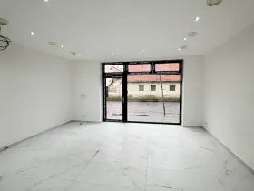 Pronájem obchodního prostoru, Praha - Uhříněves, Přátelství, 92 m2
