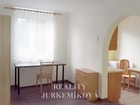 Pronájem bytu 1+kk, České Budějovice, Husova tř., 25 m2