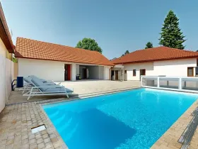 Prodej rodinného domu, Praha - Pitkovice, Žampiónová, 190 m2