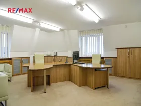 Prodej kanceláře, Břeclav, Slovácká, 192 m2