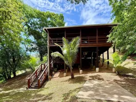 Prodej bytu 3+kk, Coxen Hole, Roatán, Honduras, 111 m2