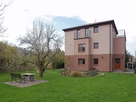 Pronájem bytu 2+1, Řevnice, V Luhu, 52 m2