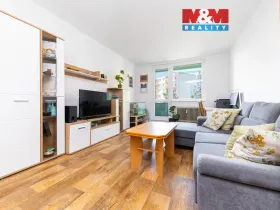 Prodej bytu 3+1, Pohořelice, nám. Svobody, 72 m2