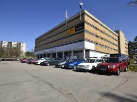 Pronájem garážového stání, Brno, Loosova, 12 m2