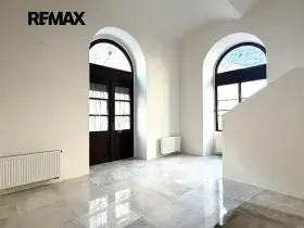 Pronájem obchodního prostoru, Praha - Vinohrady, Budečská, 78 m2