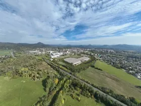 Pronájem skladu, Nový Bor, 5000 m2