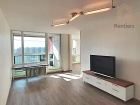 Pronájem bytu 3+1, Praha - Kobylisy, Famfulíkova, 70 m2