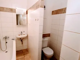 Pronájem bytu 2+kk, Praha, Novodvorská, 40 m2