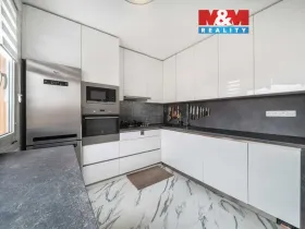 Prodej bytu 4+1, Rokycany - Nové Město, Pražská, 92 m2