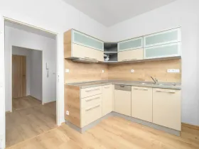Pronájem bytu 2+1, Jince, 51 m2