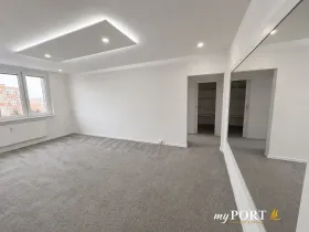 Pronájem bytu 3+1, Karlovy Vary, Severní, 84 m2