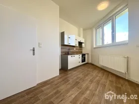 Pronájem bytu 2+1, Olomouc - Hodolany, Rejskova, 42 m2