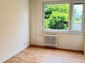 Pronájem bytu 3+1, Praha - Troja, Svídnická, 70 m2