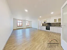 Pronájem bytu 2+kk, Moravská Třebová, nám. T. G. Masaryka, 97 m2