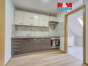 Pronájem bytu 2+1, Plzeň - Doubravka, Zábělská, 35 m2