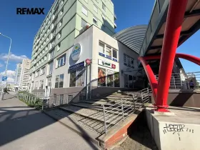 Pronájem obchodního prostoru, Praha - Stodůlky, Sluneční náměstí, 105 m2