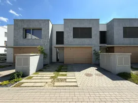 Prodej rodinného domu, Pardubice, 176 m2