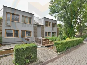 Pronájem bytu 2+kk, Klecany, Nám. Třebízského, 52 m2