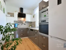 Prodej bytu 2+1, Chlumec, Stradovská, 64 m2