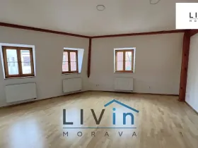 Pronájem bytu 2+kk, Olomouc, Kapucínská, 64 m2