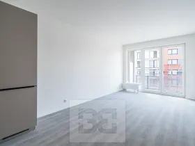 Pronájem bytu 2+kk, Praha - Vysočany, Poděbradská, 51 m2