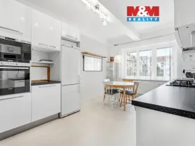 Prodej bytu 2+1, Praha - Žižkov, Jeseniova, 74 m2