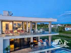 Prodej bytu 4+kk, Privlaka, Chorvatsko, 186 m2