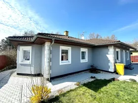 Prodej rodinného domu, Sadov, 150 m2