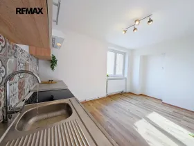 Pronájem bytu 3+kk, Vroutek, Nádražní, 60 m2
