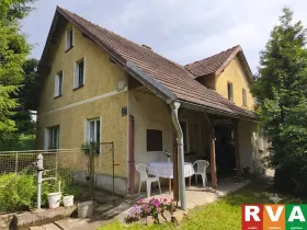 Prodej rodinného domu, Planá, 100 m2