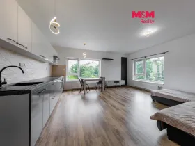 Pronájem bytu 3+kk, Karlovy Vary - Bohatice, Dubová, 67 m2