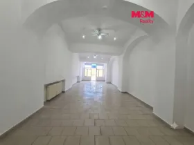 Pronájem obchodního prostoru, Kolín - Kolín I, Husova, 74 m2