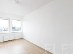 Pronájem bytu 1+kk, Praha - Jinonice, Peroutkova, 23 m2