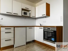 Pronájem bytu 2+1, Říčany, Komenského náměstí, 40 m2