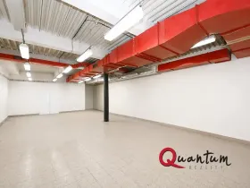 Pronájem skladu, Praha - Modřany, Obchodní náměstí, 140 m2