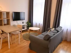 Pronájem bytu 1+kk, Praha - Vinohrady, Sázavská, 35 m2