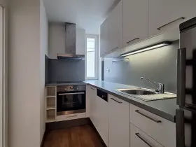 Pronájem bytu 2+1, Praha - Smíchov, Podbělohorská, 42 m2