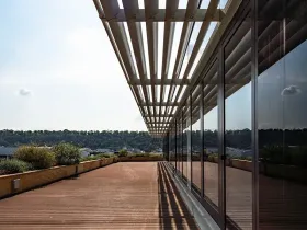 Pronájem kanceláře, Praha - Karlín, Rohanské nábřeží, 614 m2