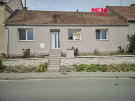 Prodej rodinného domu, Hluboké, 108 m2