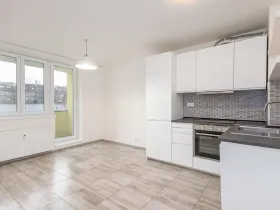Pronájem bytu 3+1, Praha - Vršovice, Rostovská, 80 m2