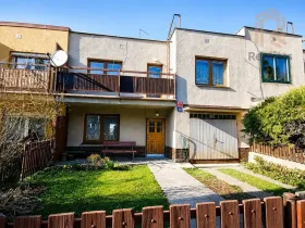 Prodej rodinného domu, Praha - Ruzyně, Kralupská, 256 m2