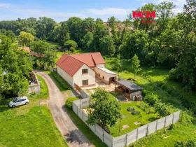 Prodej rodinného domu, Peruc - Černochov, 288 m2