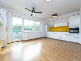 Prodej bytu 2+kk, Praha - Horní Měcholupy, Mantovská, 51 m2